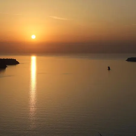 Orpheus Santorini Megalohóri