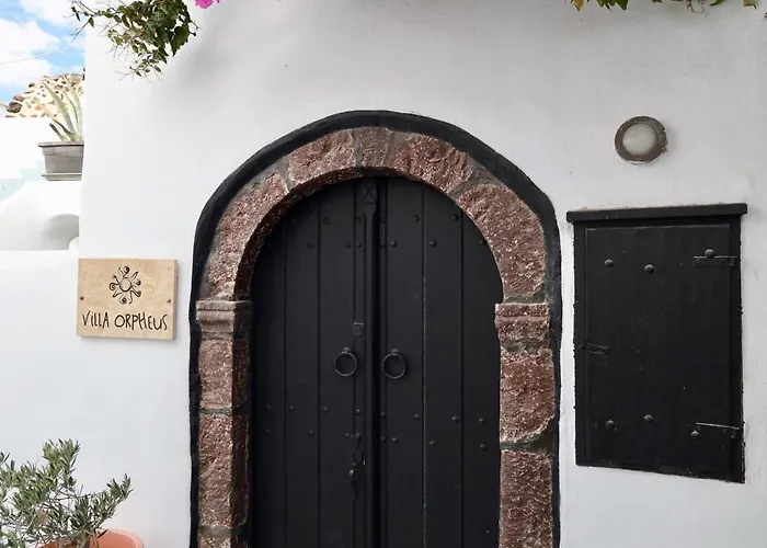 Orpheus Santorini Villa *
