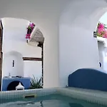 Orpheus Santorini Villa *