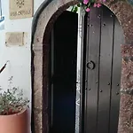 Villa Orpheus Santorini