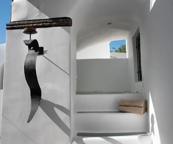 Orpheus Santorini Villa *