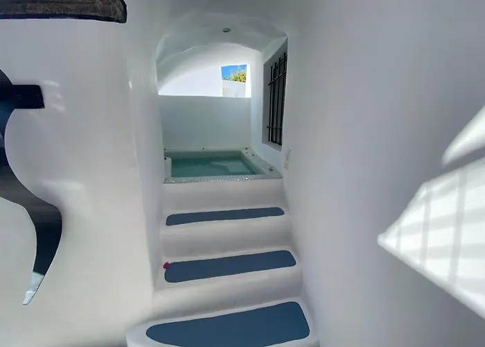 Villa Orpheus Santorini *