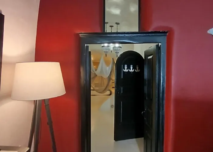 Orpheus Santorini Megalochori (Santorini)