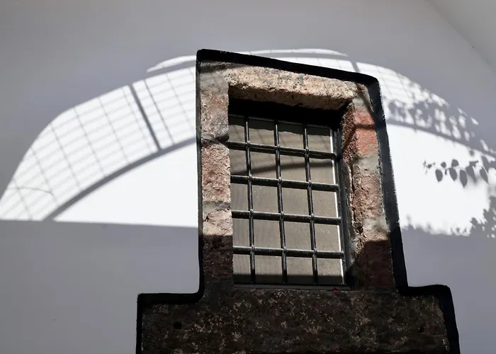 Orpheus Santorini * Megalochori (Santorini)