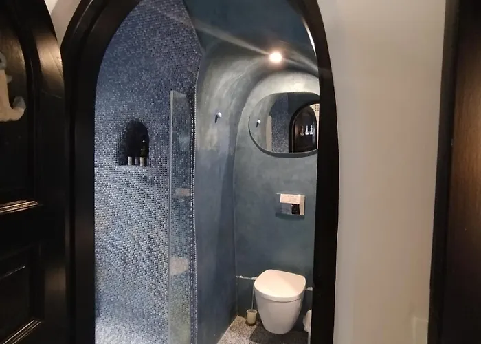 Orpheus Santorini Willa